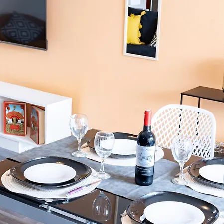 Duplex- T2 Barcelona Pop - Climatise - Terrasses - Parking - Vue Canal *